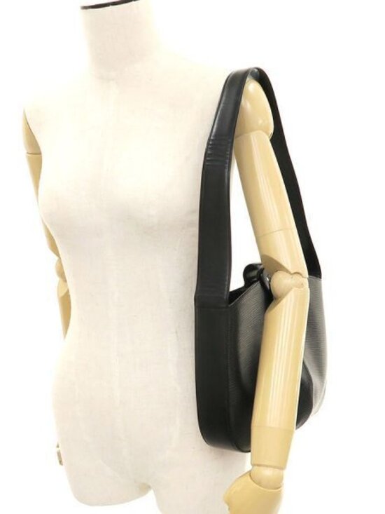 Louis Vuitton Epi Reverie Belt